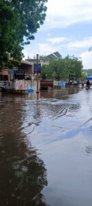 पहिल्याच पावसात नालेसफाईचा फज्जा उडाला!